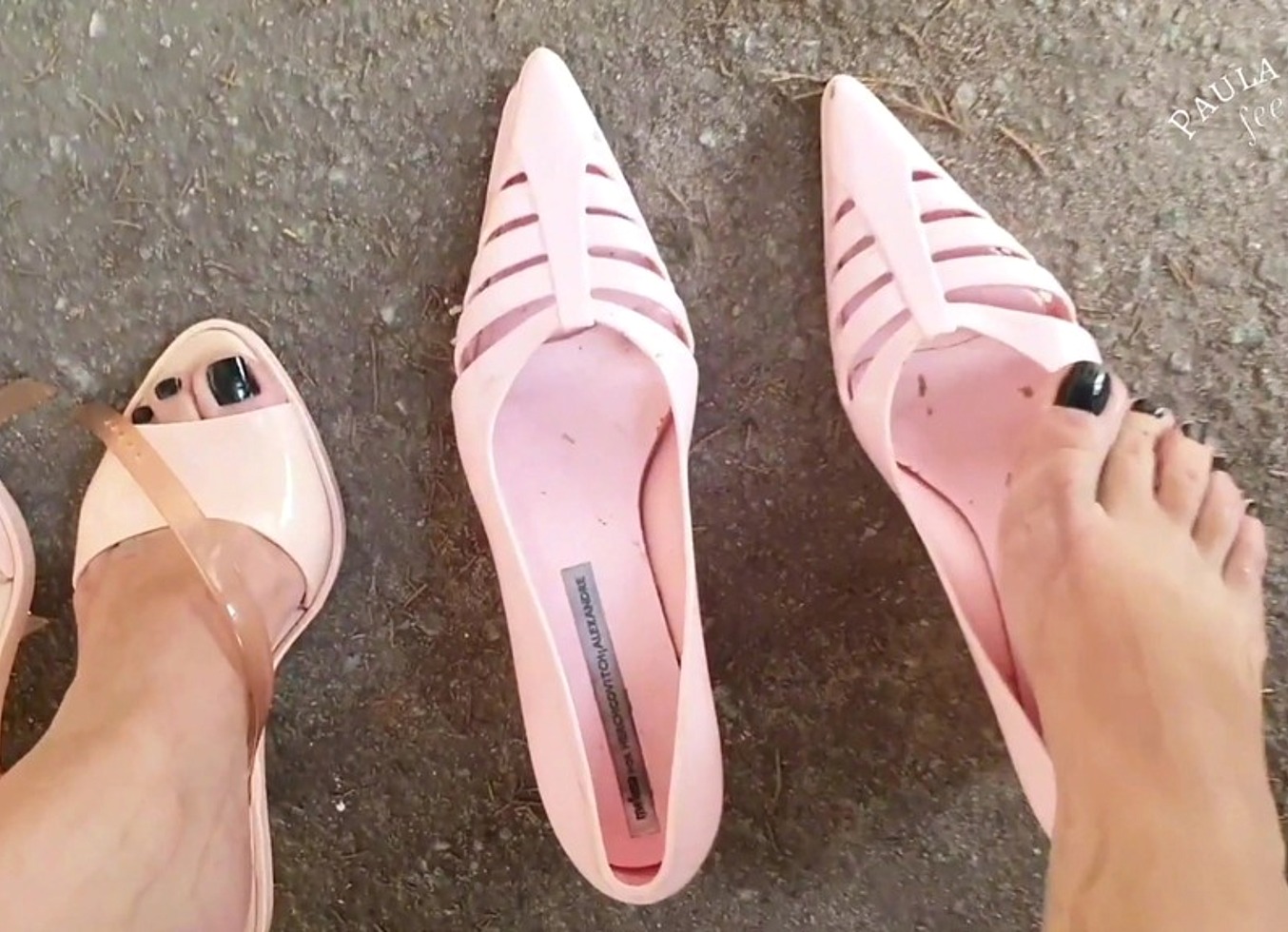 Revving Stomp And Crush - Paula vs Melissa Shoes