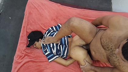 Leo ogro fodendo a bunda do amigo trans boy - Boyceta
