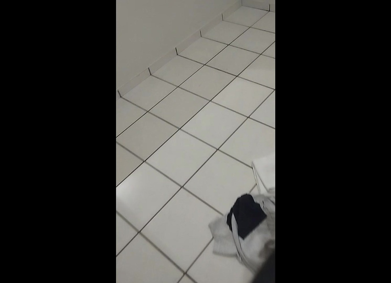 Revento A Camisinha Entro Da Esposa