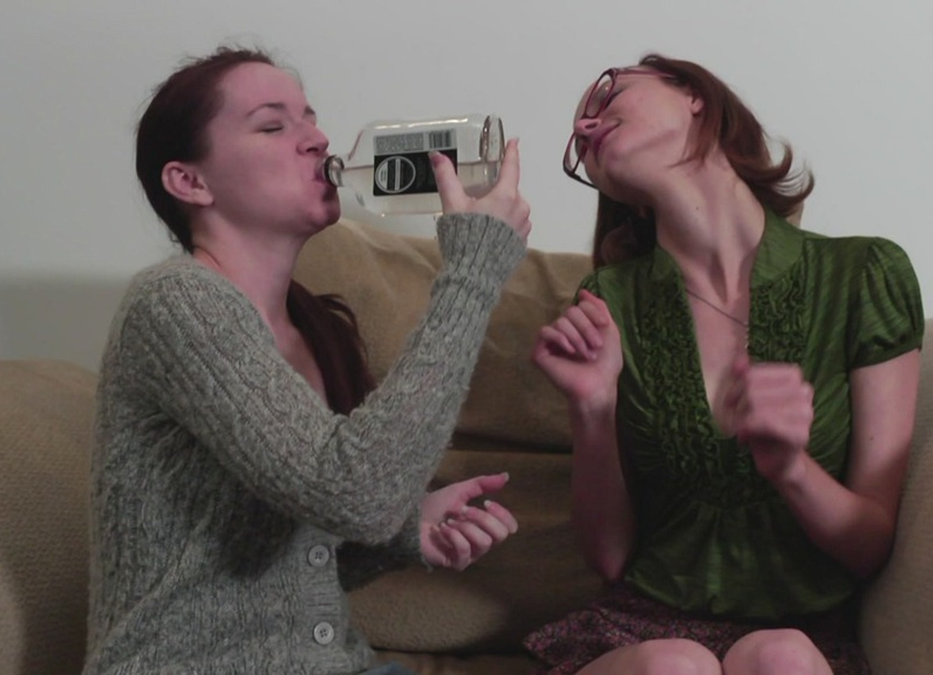 Enjoy These Hot Solo and Lesbian Sex