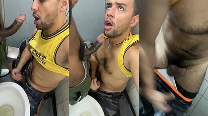 NEGRO DOTADO ME FODEU ATE GOZAR LA NO FUNDO.