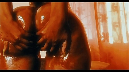 Oiled ssbbw ass show