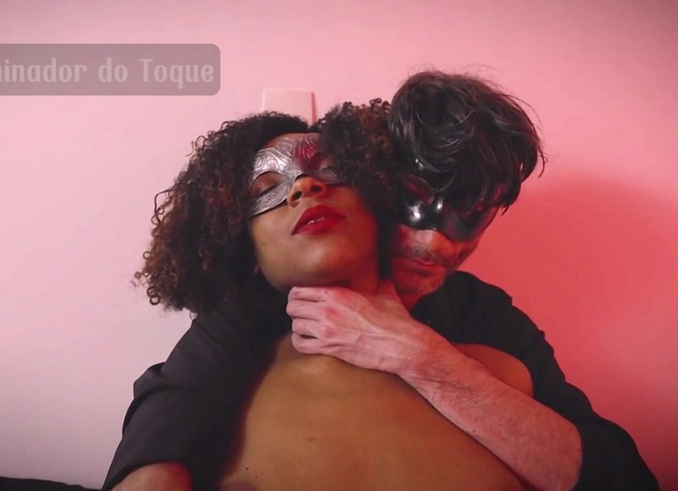 A Casada Esperou O Marido Ir Trabalhar Para Vir Fazer Uma Massagem Erotica