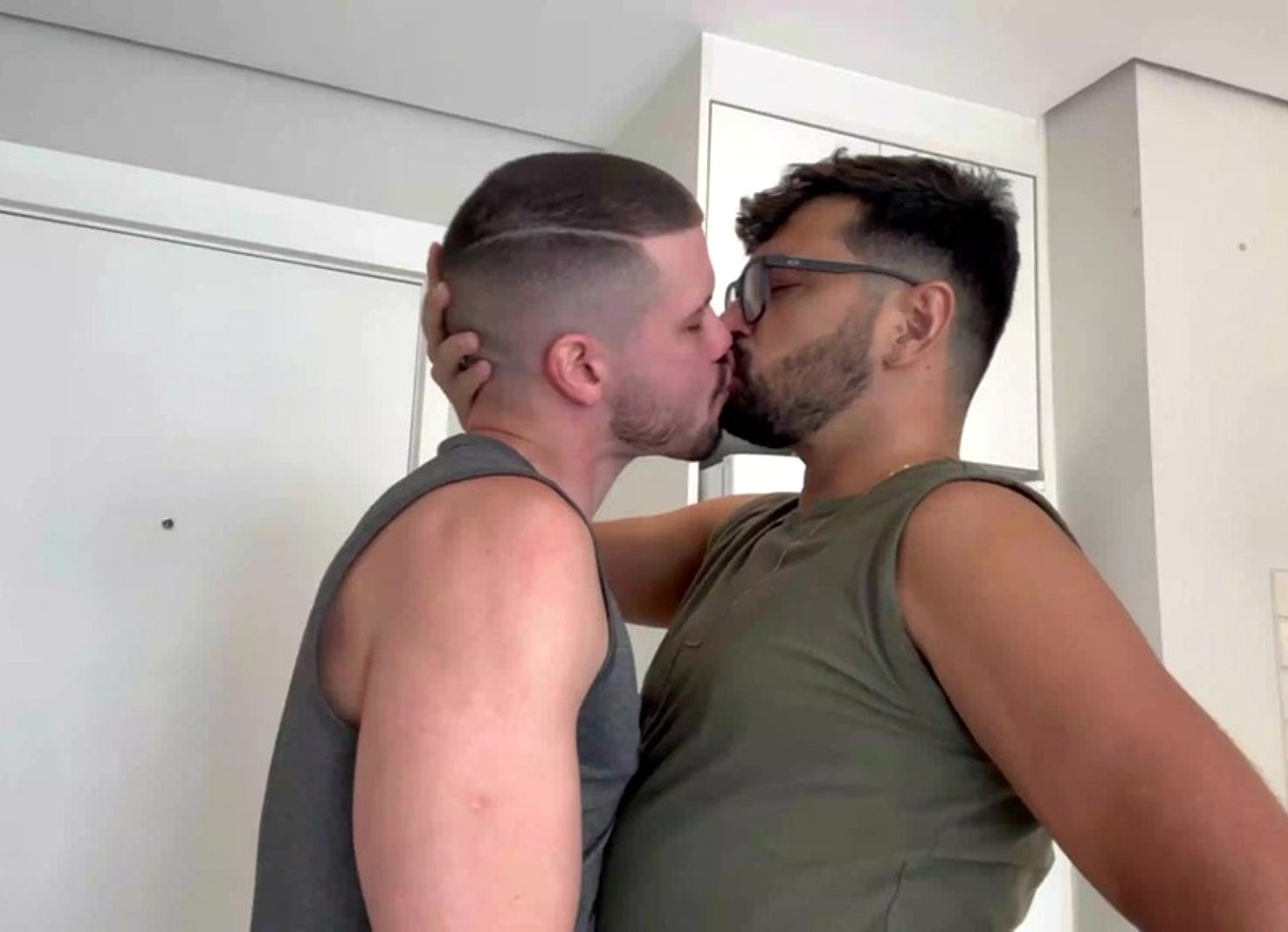 Marcos Goiano - Fodendo Com O Vizinho Casado - Dotadao Enrabando O Cuzinho Do Goiano - Sexo Gay Sem Camisinha Com Pauzudo - Macho Da Pica Grossa Empalando Meu Rabo