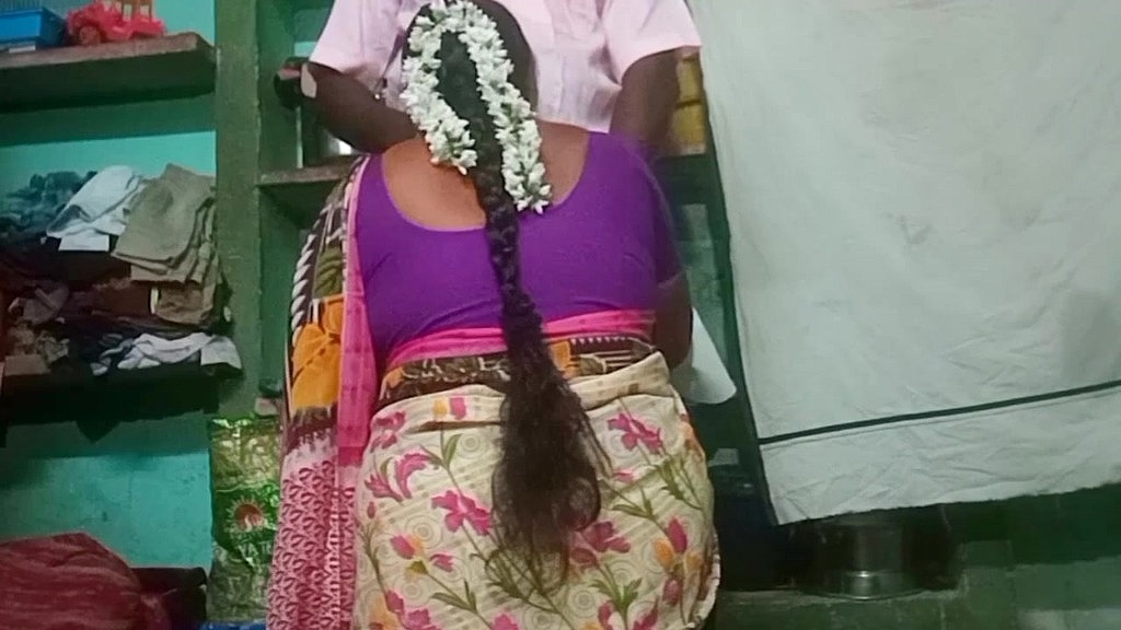індійська тамільська тітка займається сексом з hasband (Vetrivel, Saanthi2) indian tamil aunty having sex with hasband (Vetrivel, Saanthi2)