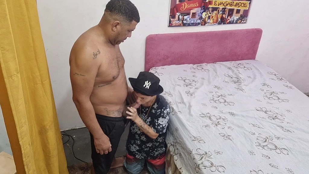 Leo Ogro, Sapatinha: meu amigo boyceta adora dar o cu. (AnalVids.com) meu amigo boyceta adora dar o cu. (Leo Ogro, Sapatinha)