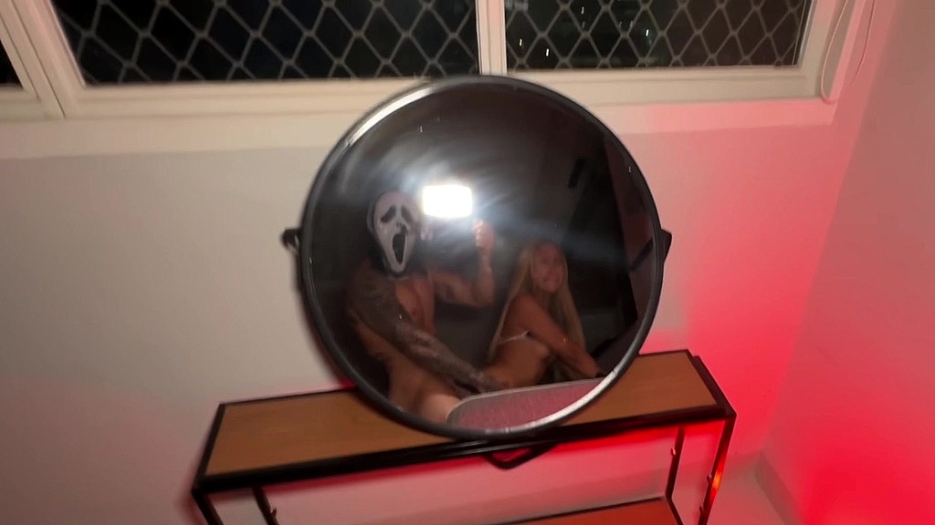 особливе обличчя привида на Хелловін (Ясмін Авіла, DuvSar) especial halloweenn ghost face (Yasmin Avila, DuvSar)