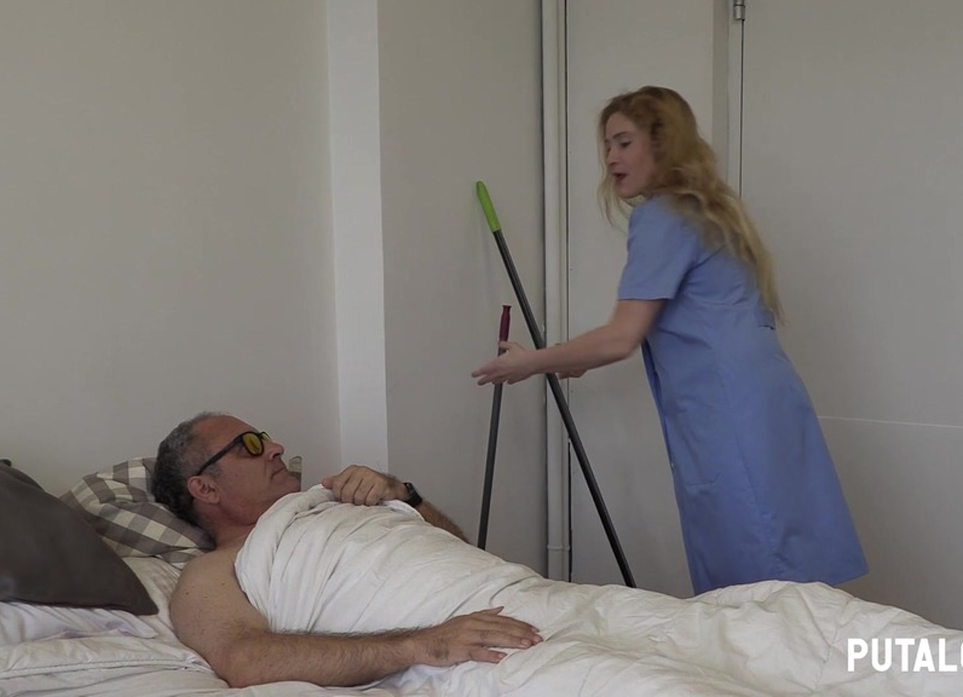 Putalocura - La Limpiadora Estrella Del Sur Se Folla a Su Jefe y Traga Su Lefa