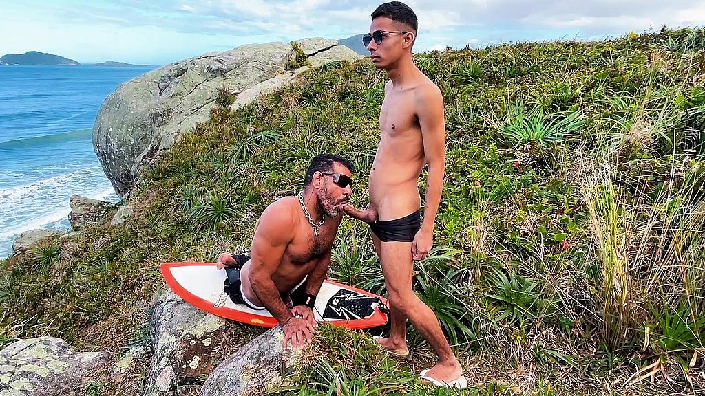 surfista safado levou rola e mijo do turista na praia de florianopolis (DropboyFloripa, Kinholiver) surfista safado levou rola e mijo do turista na praia de florianopolis (DropboyFloripa, Kinholiver)
