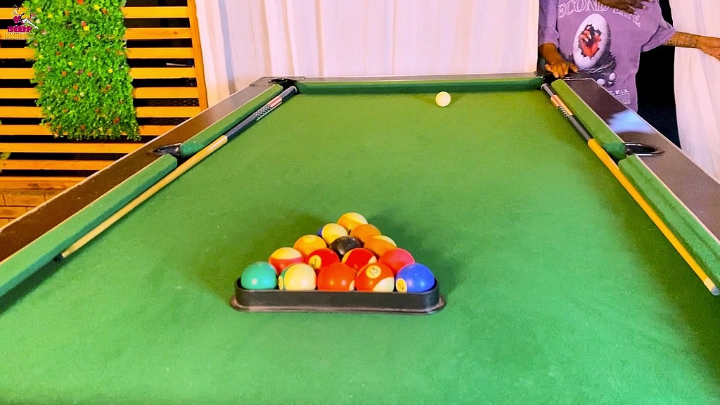 Нігерійський снукер sexcapade зйомка на відкритому повітрі (FiftyProduction, Rashy) nigerian snooker sexcapade outdoor shoot (FiftyProduction, Rashy)
