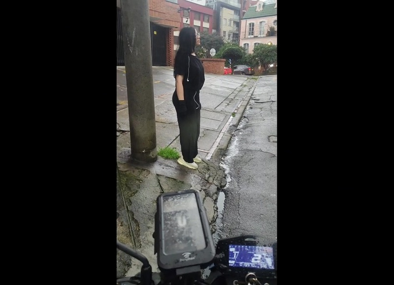 Carrying An Order I Meet This Strange And Pretty Girl