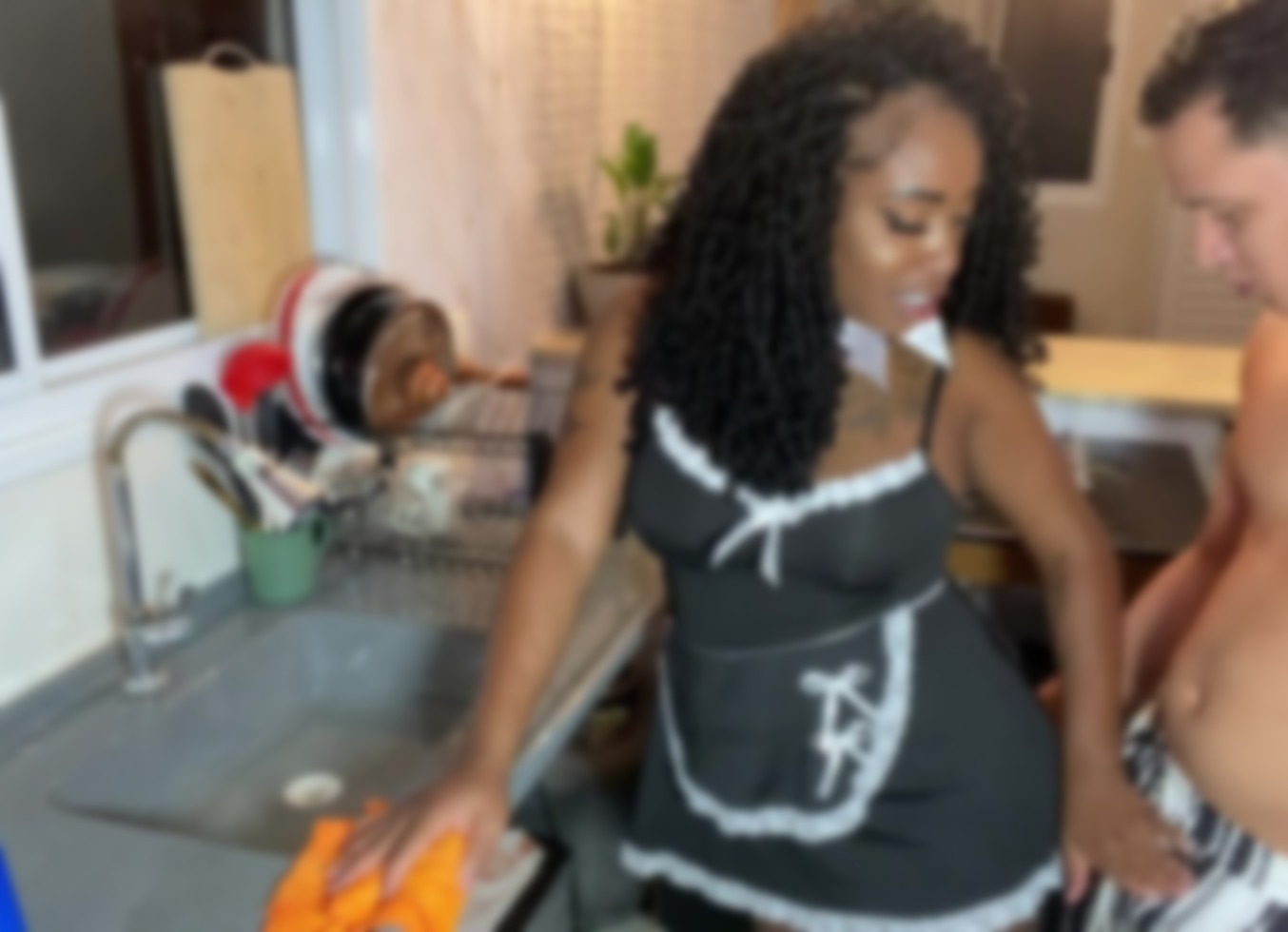 Empregada Negra Fode No Pelo Com O Filho Jovem Do Patrao