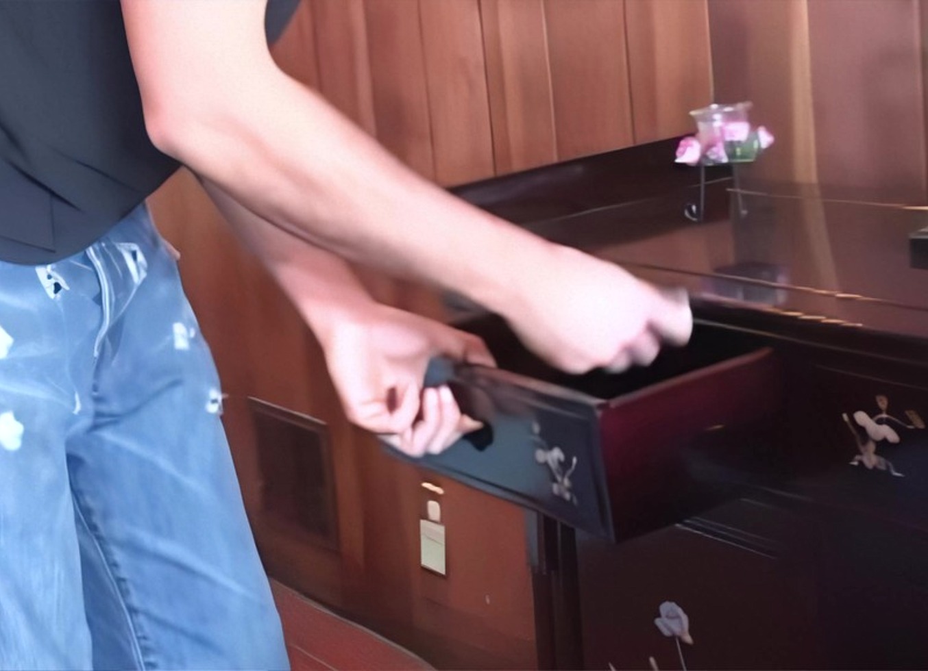 Darryl Hanah Is a Butt Slut Mommy