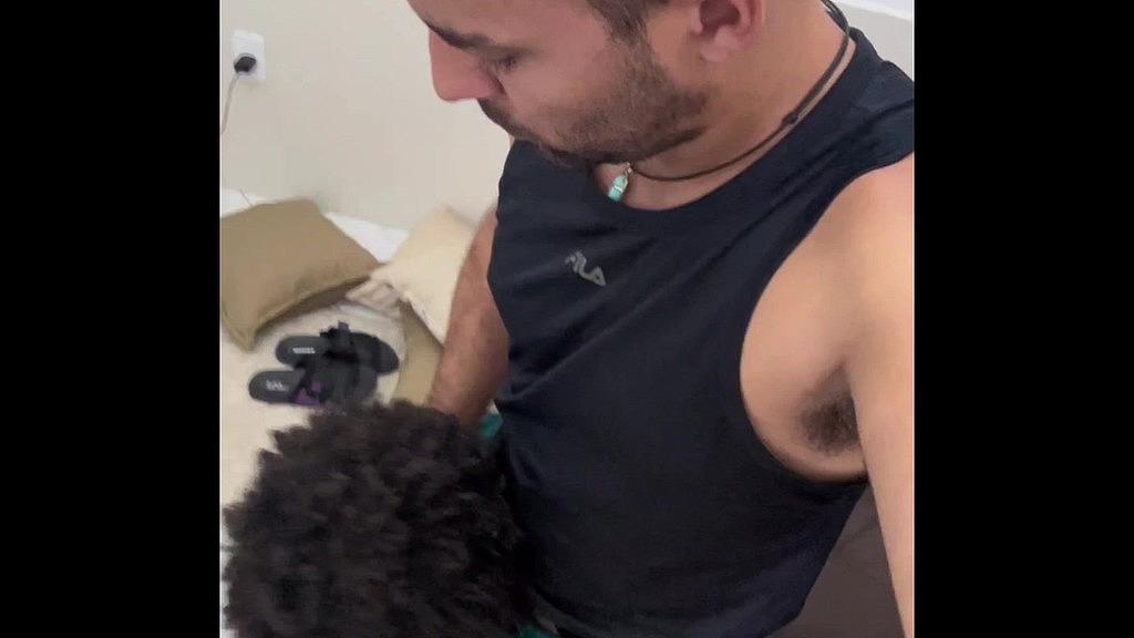 homens se divertindo quando estao sozinhos. (Socyal Sem Camisa, Brenno Salvatorri) homens se divertindo quando estao sozinhos. (Socyal Sem Camisa, Brenno Salvatorri)