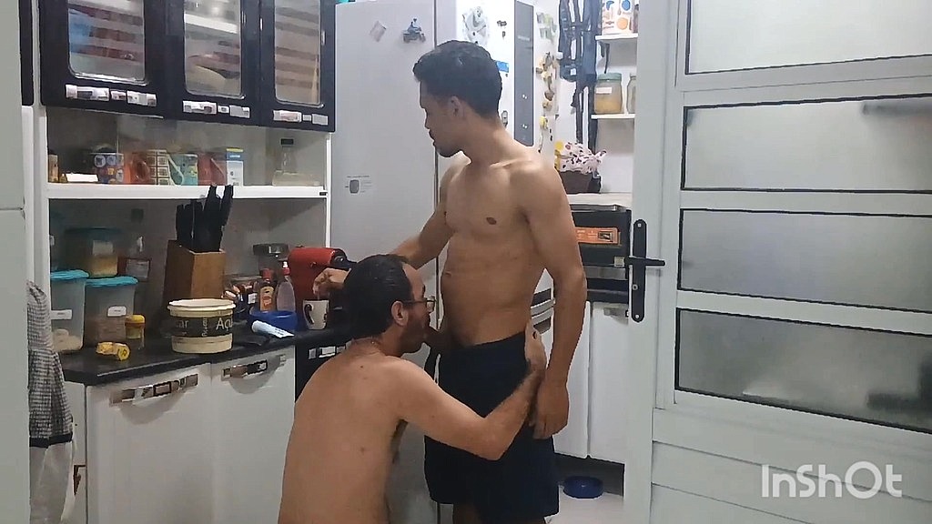 transando com o anthony na cozinha apos fazer o cafe. um troca troca gostoso. (Professor Dotadu, Anthony Albuquerque) transando com o anthony na cozinha apos fazer o cafe. um troca troca gostoso. (Professor Dotadu, Anthony Albuquerque)