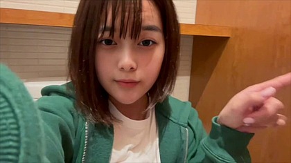 飲食店のト◯レでオナニーしてて喘ぎそうになったら、隣でおし◯こしてる人にオナニーしてるのバレそうになりました...