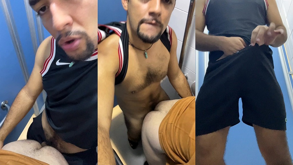 sexo no banheiro do terminal de onibus com o cobrador casado. (Socyal Sem Camisa, Robert Putaria ZS) sexo no banheiro do terminal de onibus com o cobrador casado. (Socyal Sem Camisa, Robert Putaria ZS)