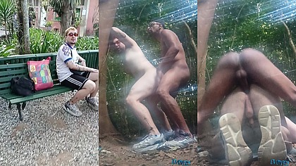 Novinho se perdeu no mato e negao ajudou ele em troca do cuzinho