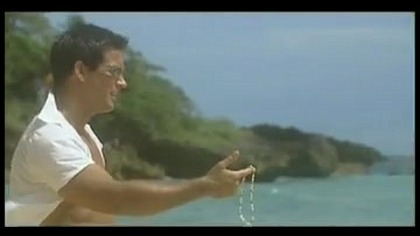 Jessica Fiorentino on Beach Gets Anal before ATM Blow Job with Facial