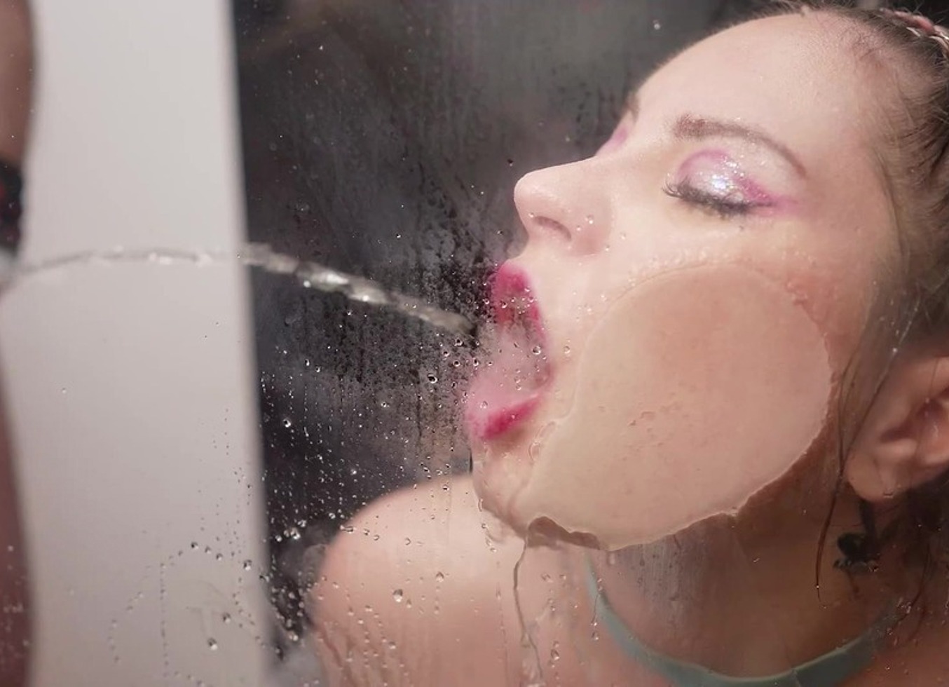 Ggg John Thompson 666 - Pissing Sluts