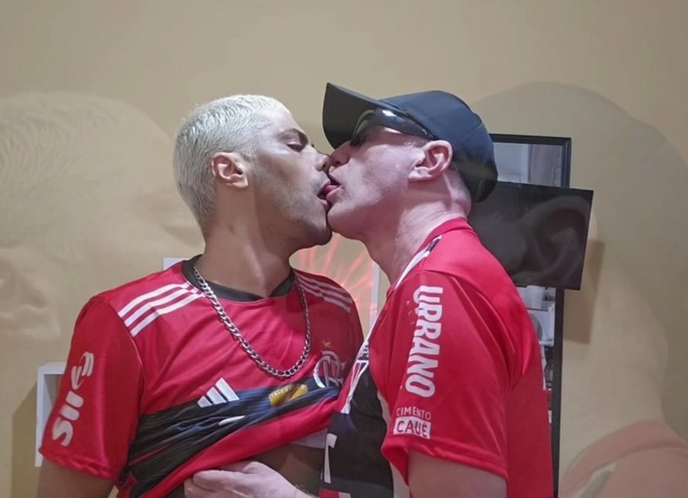 Primeira Vez Com Meu Amigo De Futebol