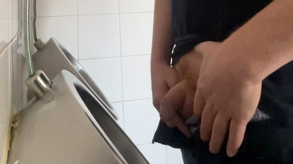 spying on a redhead guy in a public urinal (Biflatmate) spying on a redhead guy in a public urinal (Biflatmate)