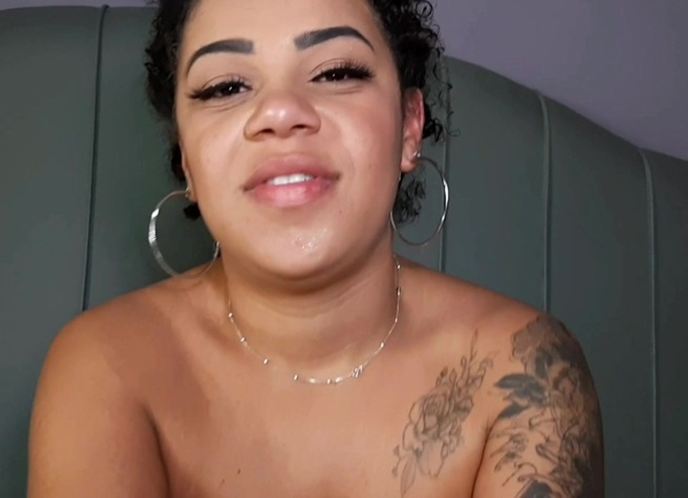 Deliciosa Modelo Linda Gravou Pela Primeira Vez