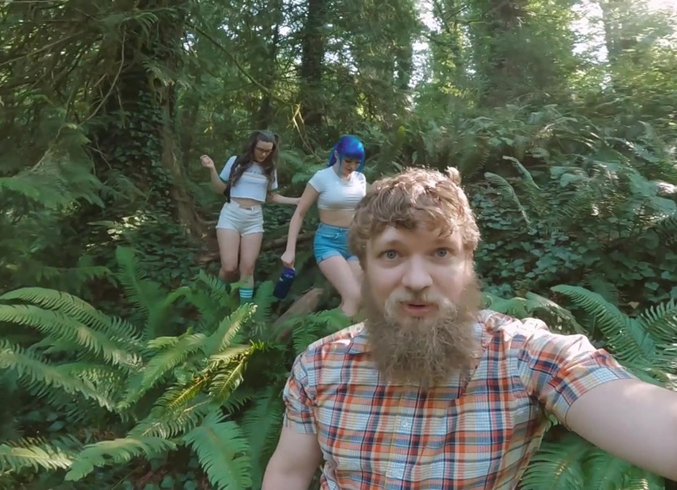 Forest Threesome B/G/G