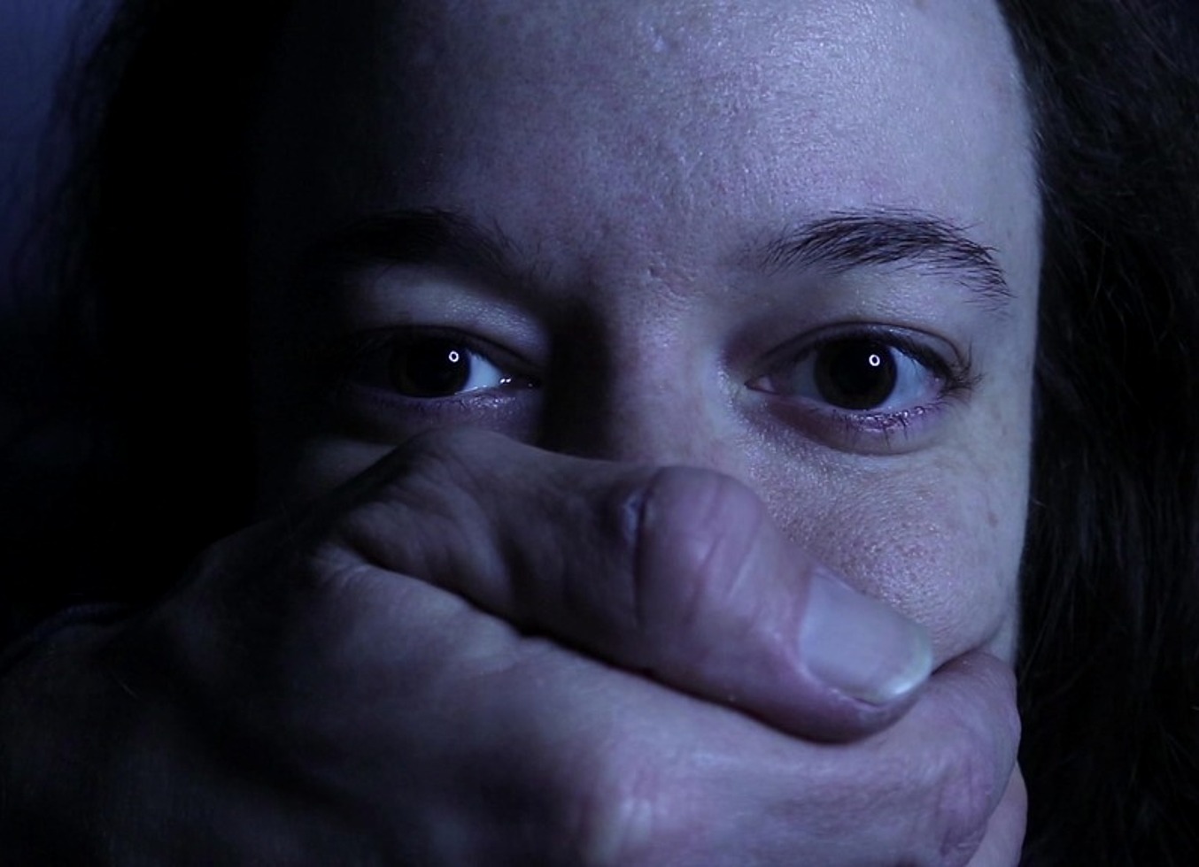 Hand Over Mouth Staring Fetish With Lucy Larue