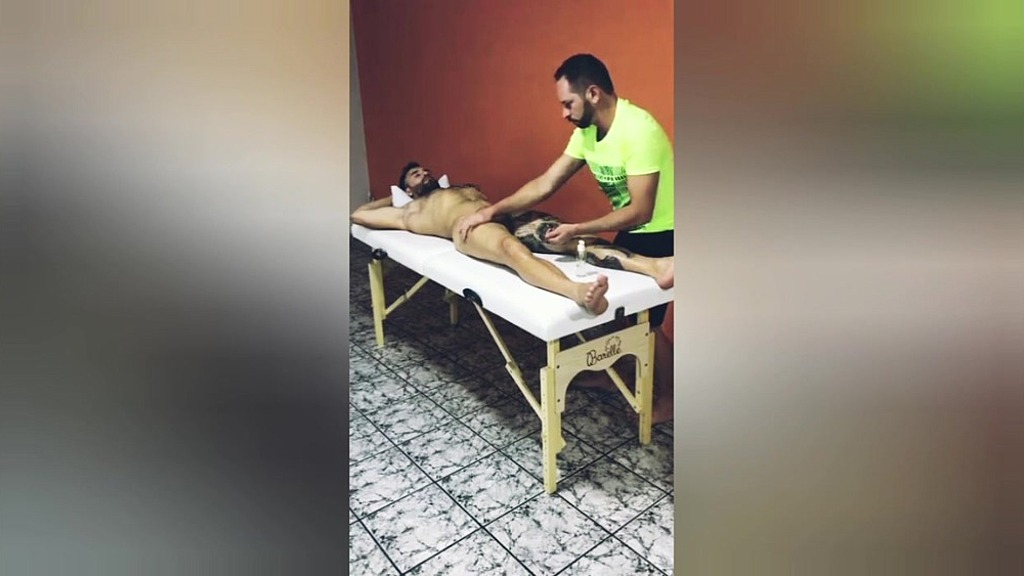 massagem masculina (Danny Mountain, Leo Casanova) massagem masculina (Danny Mountain, Leo Casanova)