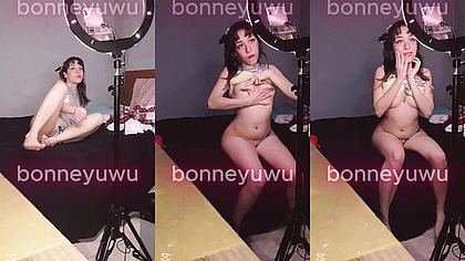 Bonneyuwu - 13:09 puta en la cama masturbandose