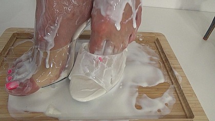 Mommy's beautiful legs in yogurt.