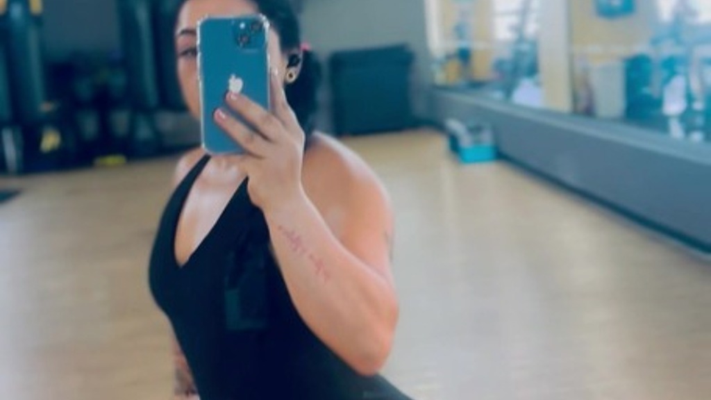 andrealatina - in palestra (Andrea Latina) andrealatina - in the gym (Andrea Latina)