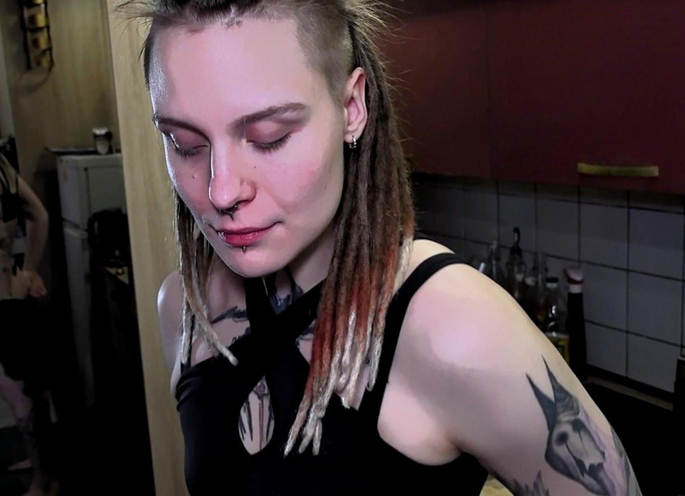 He Licked My Pussy Till I Cum, Use Me On Table And Cover With Cum! Its All What I Get For Good Blowjob!