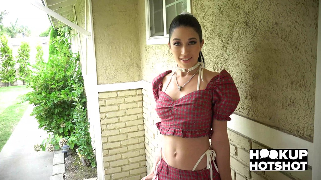 gorgeous alex coal loves to get fucked by zac wild!