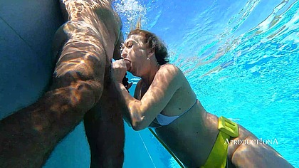 UNDERWATER ANAL ASS LICK FACE FUCK CUM EAT