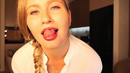 I wonder what the secretary does after work? Take a look