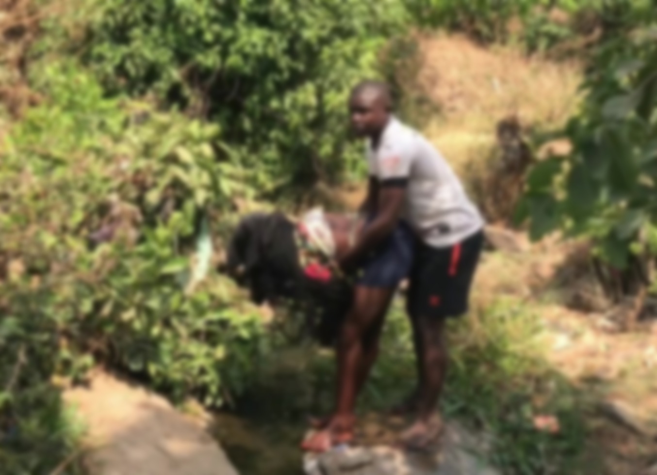 Emris Fucks A Cheating Wife In The Stream