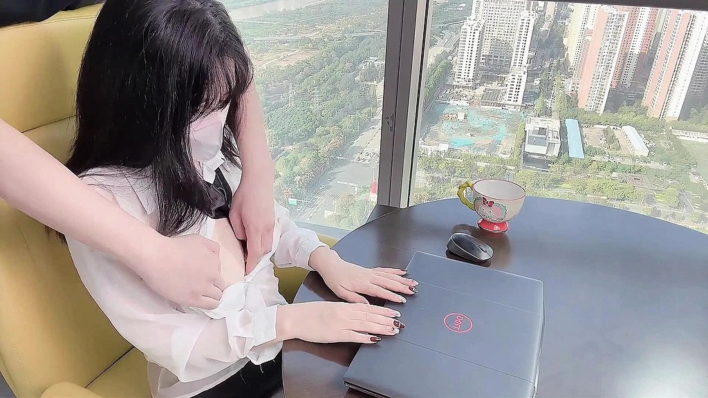 清纯秘书为升职加薪主动献身老板~落地窗前被爆操内射! (Hu1213856, Guang3356) 清纯秘书为升职加薪主动献身老板~落地窗前被爆操内射! (Hu1213856, Guang3356)