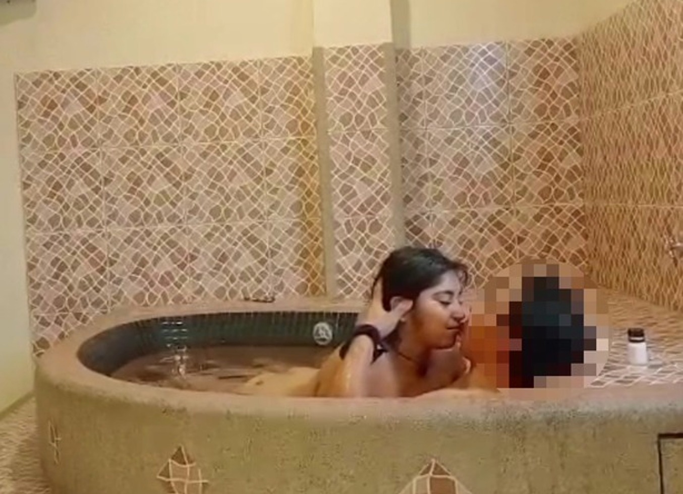 Mira Como Tu Esposa Infiel Se Entrega Toda A Su Nuevo Amante
