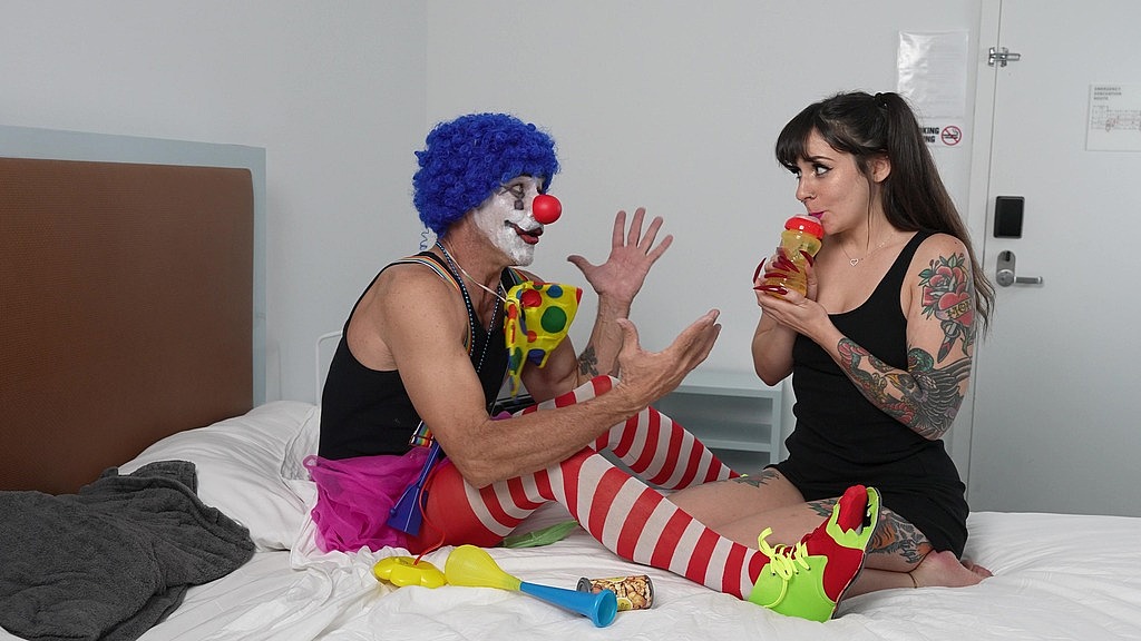 clownin around with filthy rich atp atm piss (Filthy Rich, Vile Vixen) clownin around with filthy rich atp atm piss (Filthy Rich, Vile Vixen)