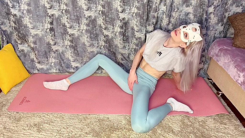 workout: mia s mimi nice surprise stretch (Mia Mimi) workout: mia s mimi nice surprise stretch (Mia Mimi)
