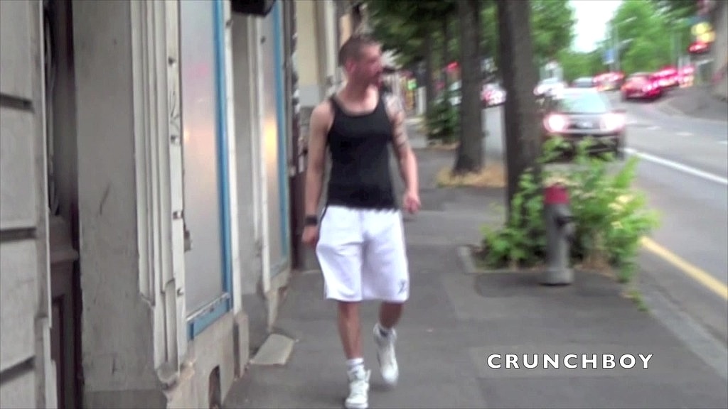 mec viril en cuir bais par un militaire (Criss wolf, Delta Kobraaa) mec viril en cuir bais par un militaire (Criss wolf, Delta Kobraaa)