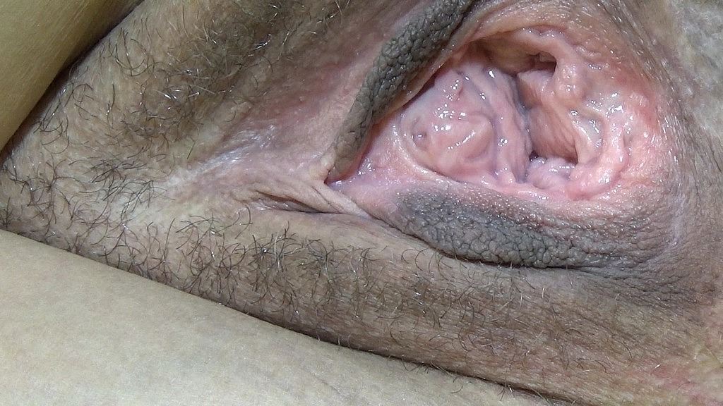 показую мою зрілу кицьку зблизька (Аннабуст) showing my mature pussy close up (Annabust)