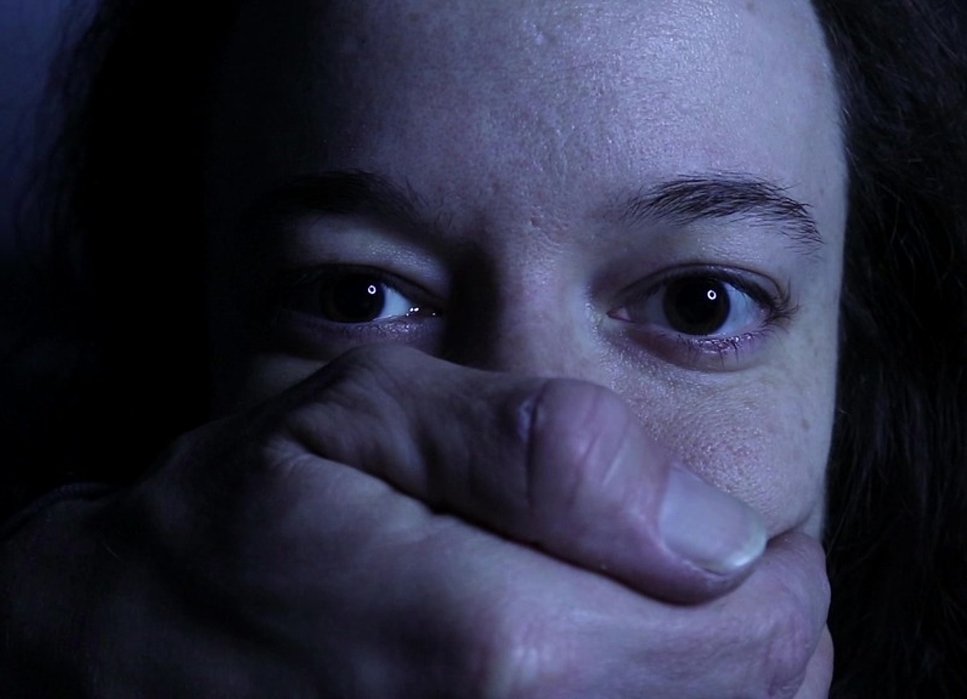 Hand Over Mouth Staring Fetish With Houndstoothhank