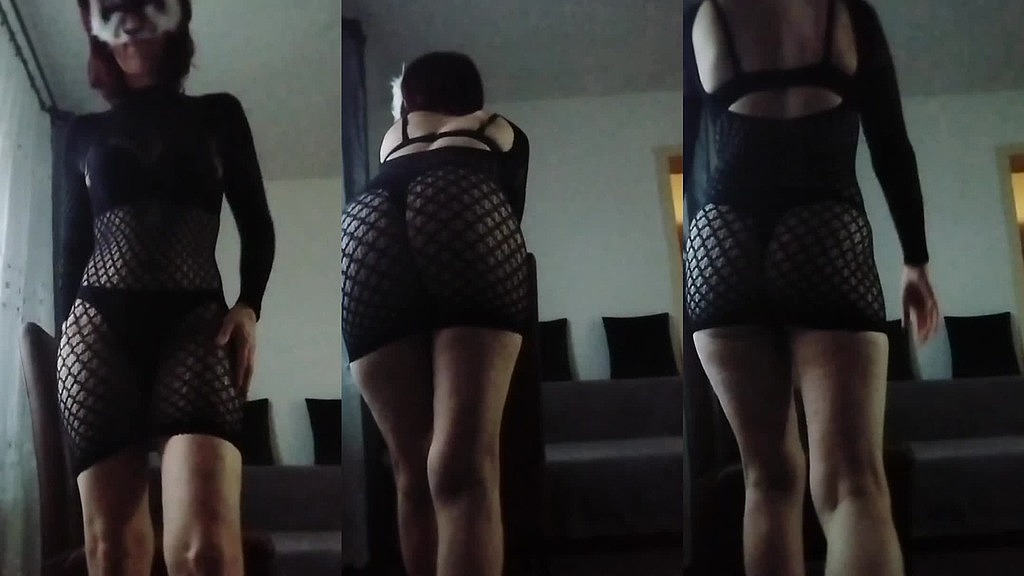 Гаряча дружина в сексуальній білизні (SexyWife) hot wife in sexy lingerie (SexyWife)