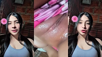 Colombiana se masturba con su Dindo