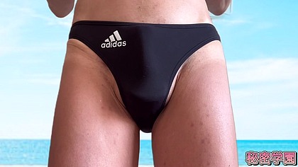 I'm a sluggish ejaculating on the beach️ masturbation bikini swimsuit beach secret school SecretGakuen