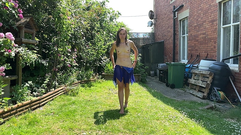 a sexy short slow mo treat – feeling hot in blue lingerie (Wamgirlx) a sexy short slow mo treat – feeling hot in blue lingerie (Wamgirlx)