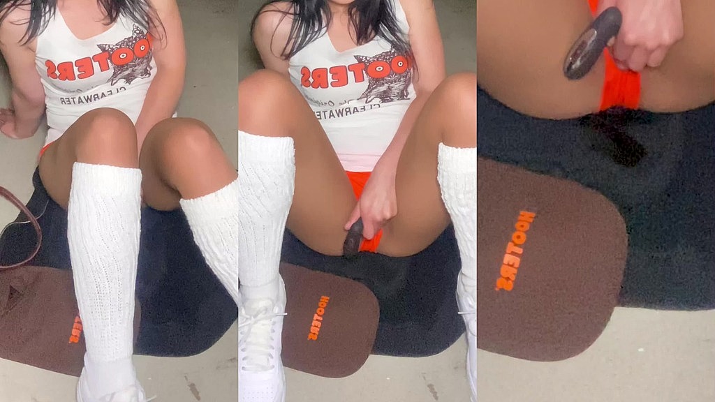 no face hooters waitress masturbating outside after work (Nadia Diamo) no face hooters waitress masturbating outside after work (Nadia Diamo)